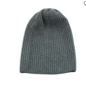 Gray Ribbed Slouchy Cashmere Beanie